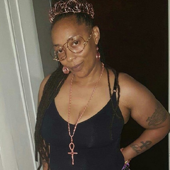 iqueenu